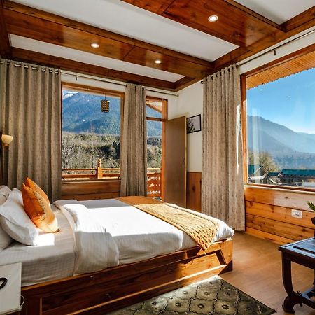 Vaibhav Regency Hotel Manali  Exterior photo