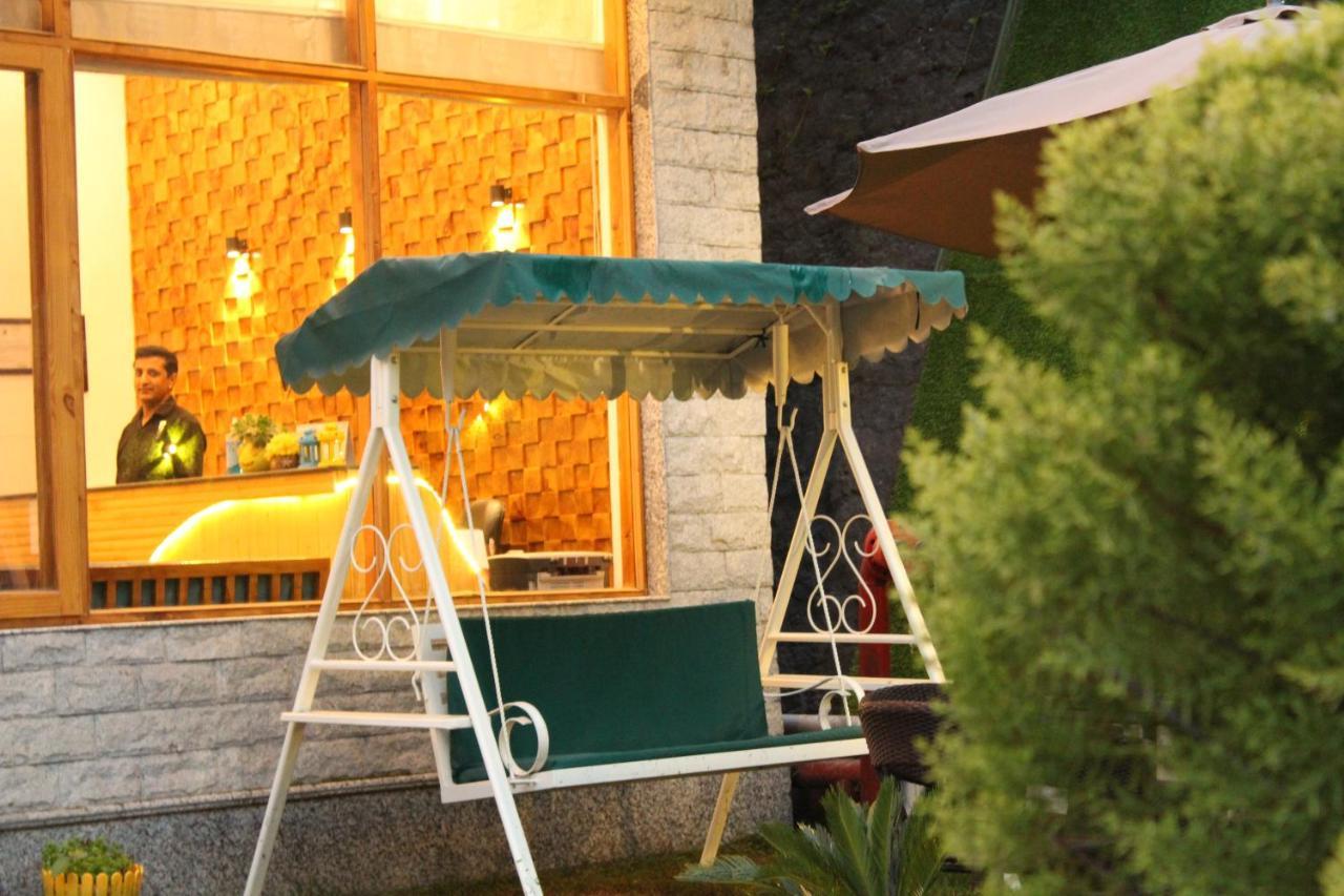 Vaibhav Regency Hotel Manali  Exterior photo