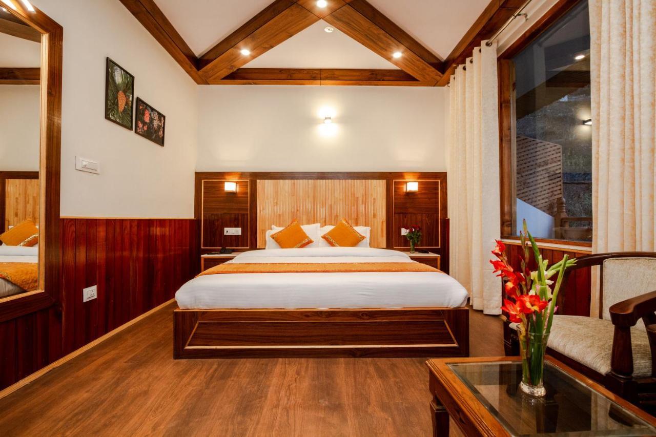 Vaibhav Regency Hotel Manali  Exterior photo