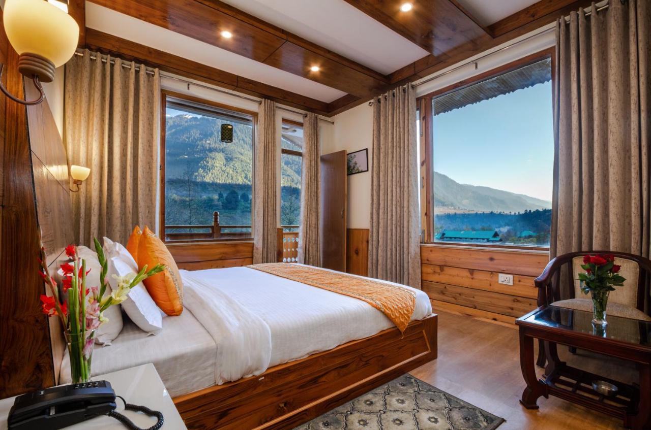 Vaibhav Regency Hotel Manali  Exterior photo