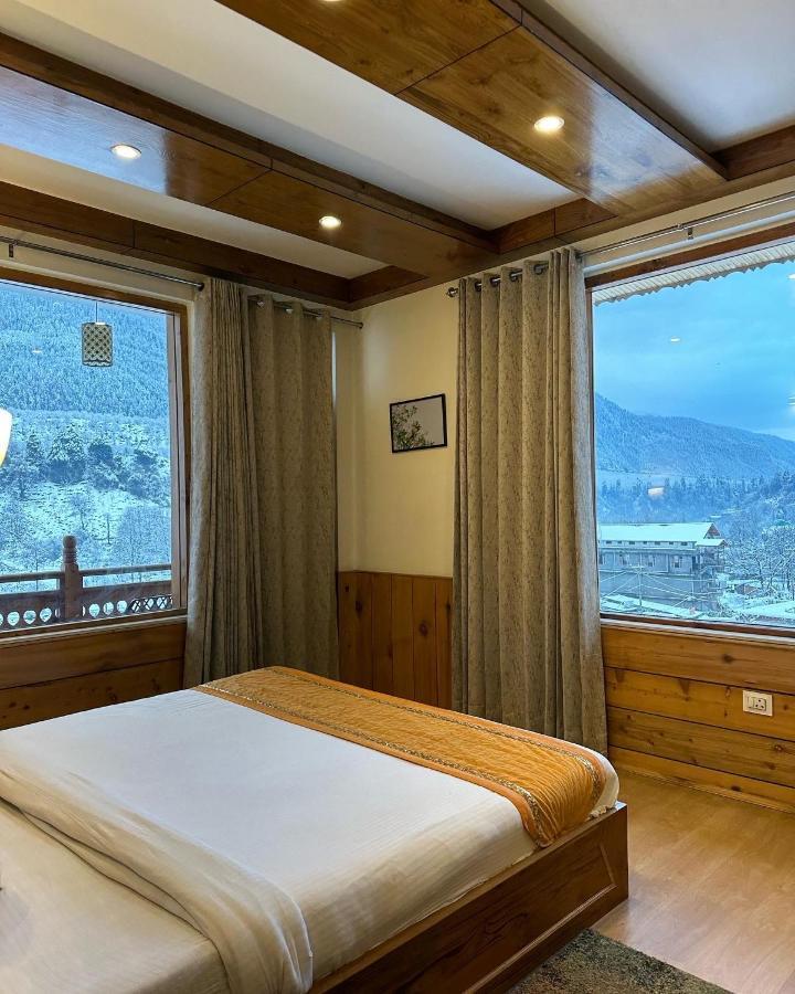 Vaibhav Regency Hotel Manali  Exterior photo